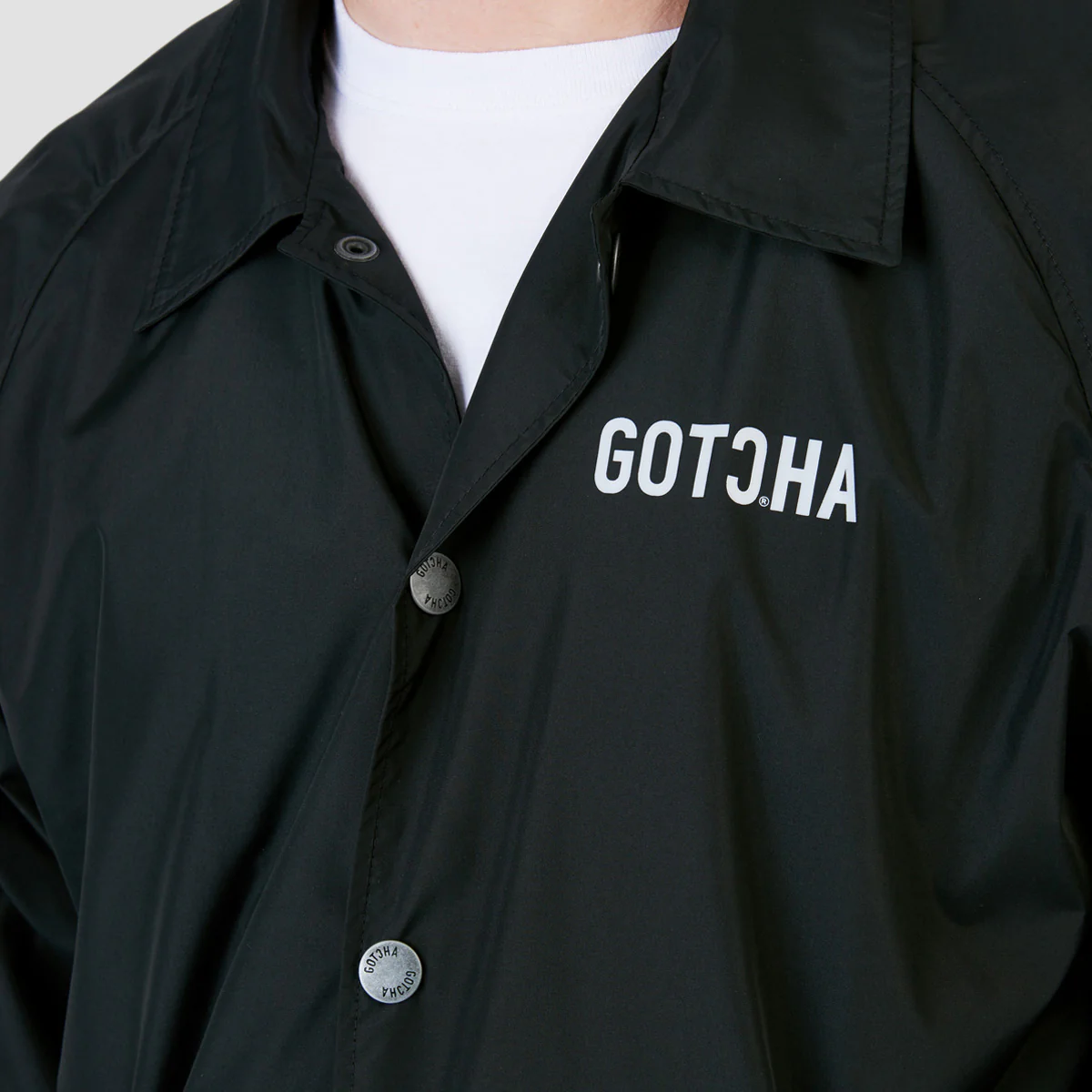 Gotcha Lightweight Coach Jacket Jet Black - Image 3