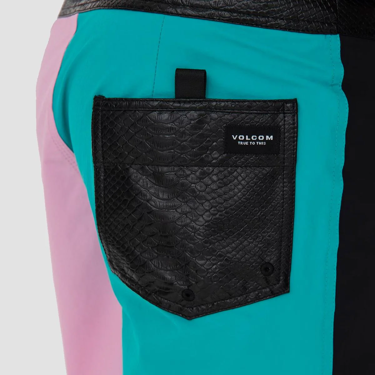 Volcom V Ent Liberators 18" Boardshorts Dawn Yellow - Image 4